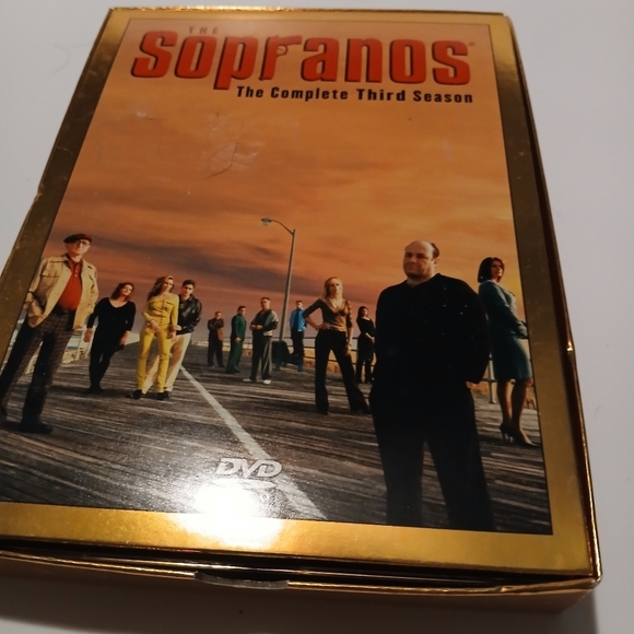 Sopranos Seasons 1,2,3 - Picture 2 of 14